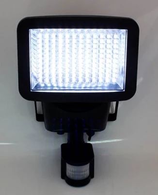 APT SuperBright ZD45A reflektor s PIR čidlem