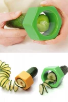 Krájač na uhorky Cucumber Slicer