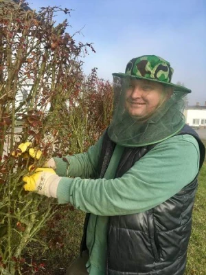 GFT Klobouk s ochrannou sítí na hlavu