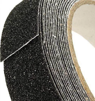 GFT Protiskluzová samolepící páska černá 5m