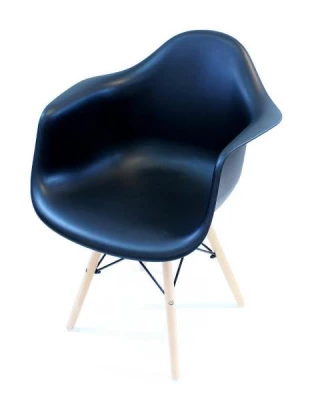 APT CA17 Dizajnová stolička štýl DSW čierna
