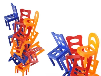 Balance Chairs - Neposedné stoličky