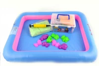 PlaySand Magický tekutý písek 1000g + formičky + pískoviště - bazar