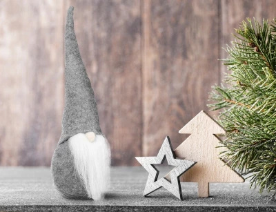 ISO Vianočné dekorácie Škriatok 30 cm šedý