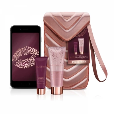 Baylis & Harding Sada péče o tělo v taštičce - Cranberry Martini - 2ks