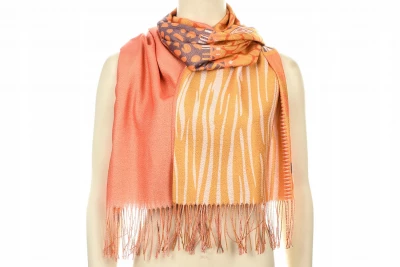 Versoli D39-3 Dámsky šál so strapcami 180 cm oranžová