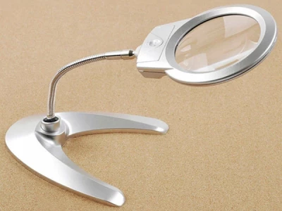 Verk 09010 Stolná lupa s podstavcom 2 x LED