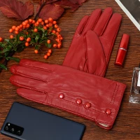 Beltimore K26 Dámske kožené rukavice zateplené červené