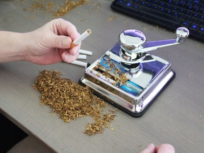 Verk 01648 Páková plnička cigaret stříbrná
