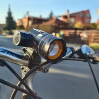 Trizand 18669 Sada LED osvetlenia na bicykel, T6, AKU 2 ks
