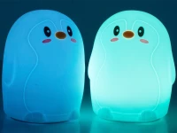 Verk 24068 Noční RGB lampička dotyková tučňák 3 x AAA