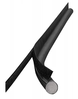 APT AG706C Tesnenie pod dvere 95 x 8 cm čierne
