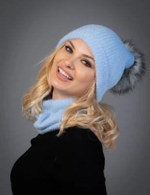 LEMA 1216 Dámský zimní set čepice s bambulí a nákrčník světle modrý
