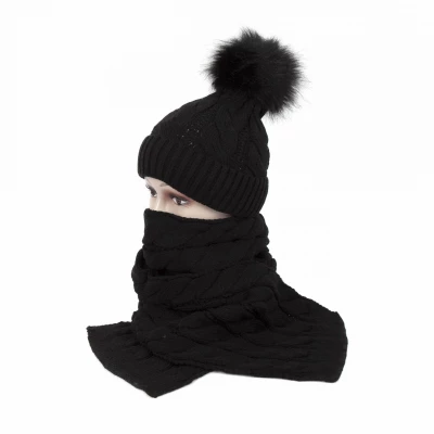 Haker W363 Dámský zimní set čepice s bambulí a šála černá