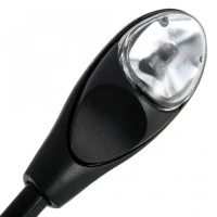 APT Praktická LED lampička s klipom čierna