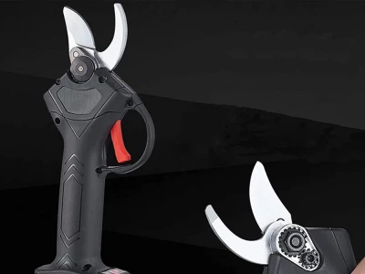 Verk 11387 Zahradní nůžky elektrické AKU, 48V, 2 x AKU černá