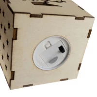 Ruhhy 22163 Vianočný závesný drevený domček s LED svetlom drevený