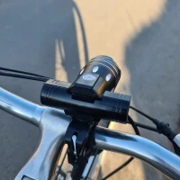 Trizand 23681 Sada LED osvětlení na kolo, T6,  AKU 2 ks