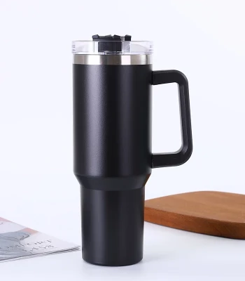 Pronett XJ5557 Termohrnek s uchem a brčkem, nerez, 1000 ml černý