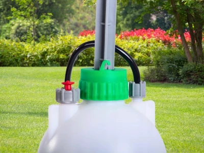 Verk 11428 Ručný tlakový postrekovač 5 l s ramenným popruhom biely