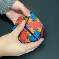 Kruzzel 24743 Antistresová magnetická kostka 3 ks