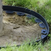 Gardlov 24562 Záhradný plastový obrubník 60 mm, 10 m s kolíkmi