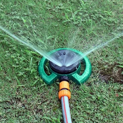 APT DA360 Zahradní rotační zavlažovač 8 v 1 zelený