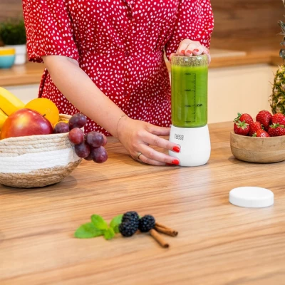 Teesa TSA3543 Prenosný mixér na smoothie 450 ml, 100 W, biely