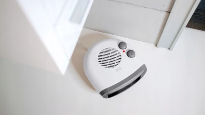  Teesa TSA8027 Teplovzdušný ventilátor plochý, 2000 W, bílý