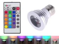 APT ZD7 RGB LED žiarovka E27 3W s diaľkovým ovládačom 
