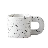 eCa CUP19 Keramický kropenatý hrnek s uchem 300 ml