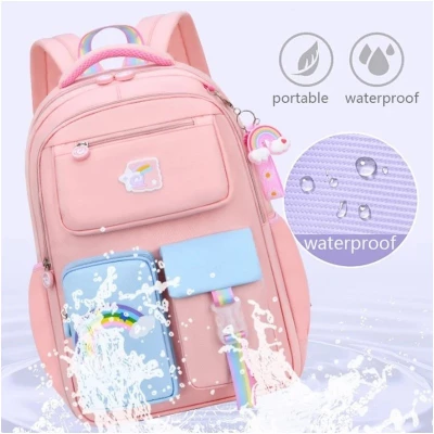 eCa PL160R Univerzálny školský batoh RAINBOW s vreckami a kľúčenkou, 35 l, ružový