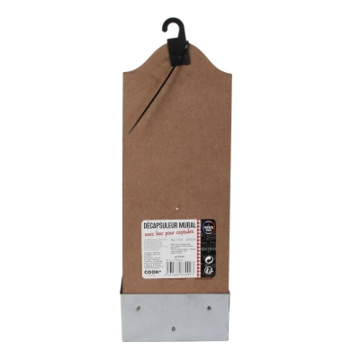 CMP KV7099 Nástěnný otvírák na lahve s odkapovou miskou, hnědý