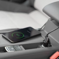 Kruger&Matz KM0870 Autonabíječka USB - A, USB - C, 3100 mA, Power Delivery, Quick Charge 3.0