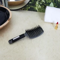 CMP SC28981 Kartáč na vlasy, ergonomický, antistatický, šedý