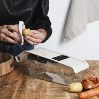 CMP KD0002 Mandolína kráječ zeleniny s miskou – 5 vyměnitelných čepelí, 1,5 l 