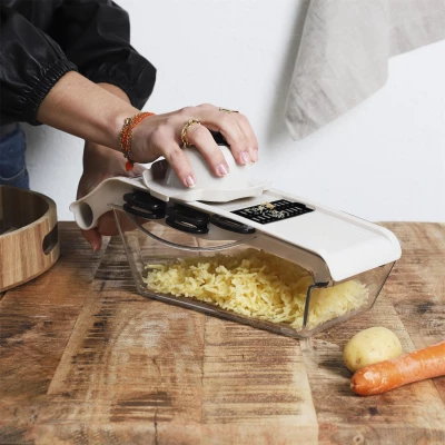 CMP KD0002 Mandolína kráječ zeleniny s miskou – 5 vyměnitelných čepelí, 1,5 l 