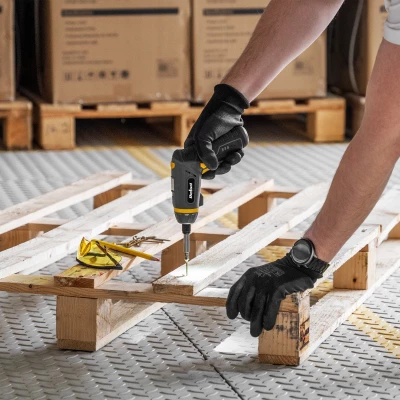 Rebel RB-1003 Akumulátorový skrutkovač 4 V + 54 bitov