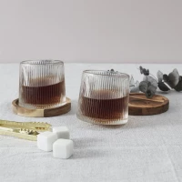 CMP KA0390 Sklenice na whisky s podtácky z akácie, 2 ks