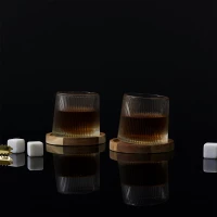 CMP KA0390 Sklenice na whisky s podtácky z akácie, 2 ks