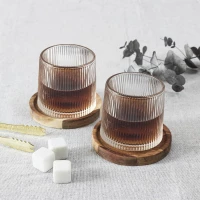 CMP KA0390 Sklenice na whisky s podtácky z akácie, 2 ks