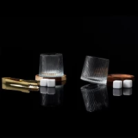 CMP KA0390 Sklenice na whisky s podtácky z akácie, 2 ks