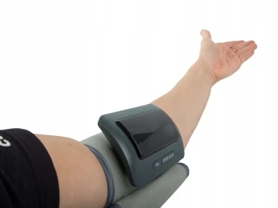 Verk 27523 Digitálny tlakomer na rameno s LCD displejom KWL-B112