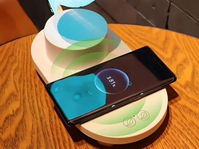 Verk 12368 Lampa s Bluetooth reproduktorom, RGB osvetlením a bezdrôtovým nabíjaním, mesiac
