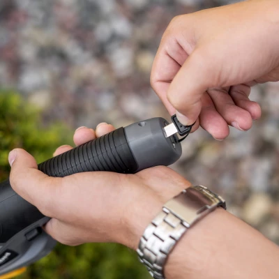 Rebel RB-5003 Nůžky na keře a živé ploty, AKU, 4V