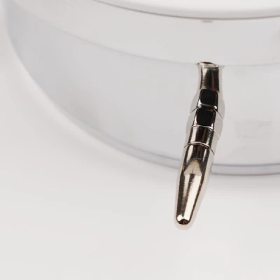 Izoxis 26337 Digitálne LED hodiny v štýle retro budíka, strieborné