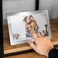 Kruger&Matz KM1101 Digitální fotorámeček Frameo WiFi, 10,1 palců, stříbrný