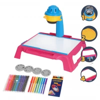 KIK KX2933 Dětský projektor – kreslící stolík se šablonami a fixami, růžová