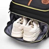 eCa PL179 Elegantní cestovní batoh / kabinové zavazadlo, 25 l, 42 x 28 x 21 cm, černá