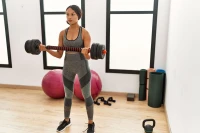 ModernHome Nastavitelné činky 2 × 15 kg + spojovací tyč